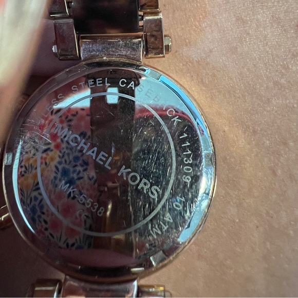 Michael Kors watch - Picture 6 of 13